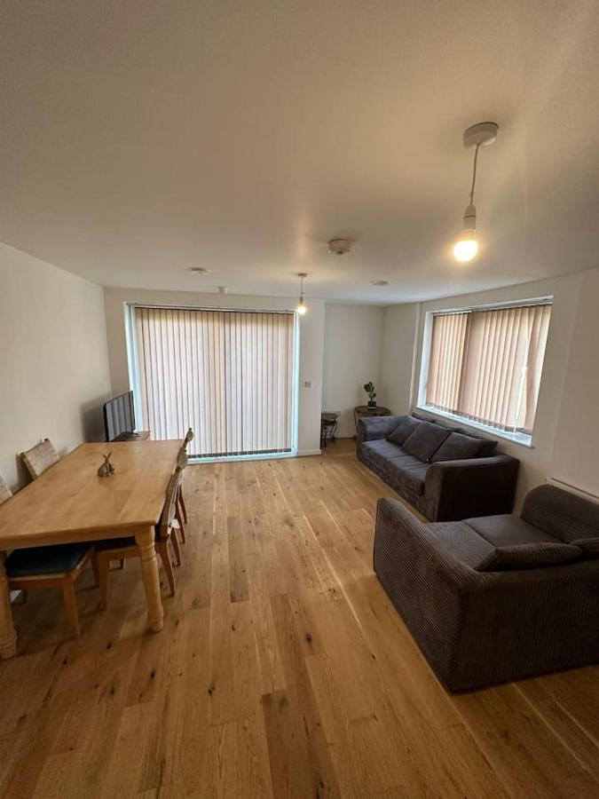 New Build 2 Bedroom With 2 Bath In Londyn Zewnętrze zdjęcie