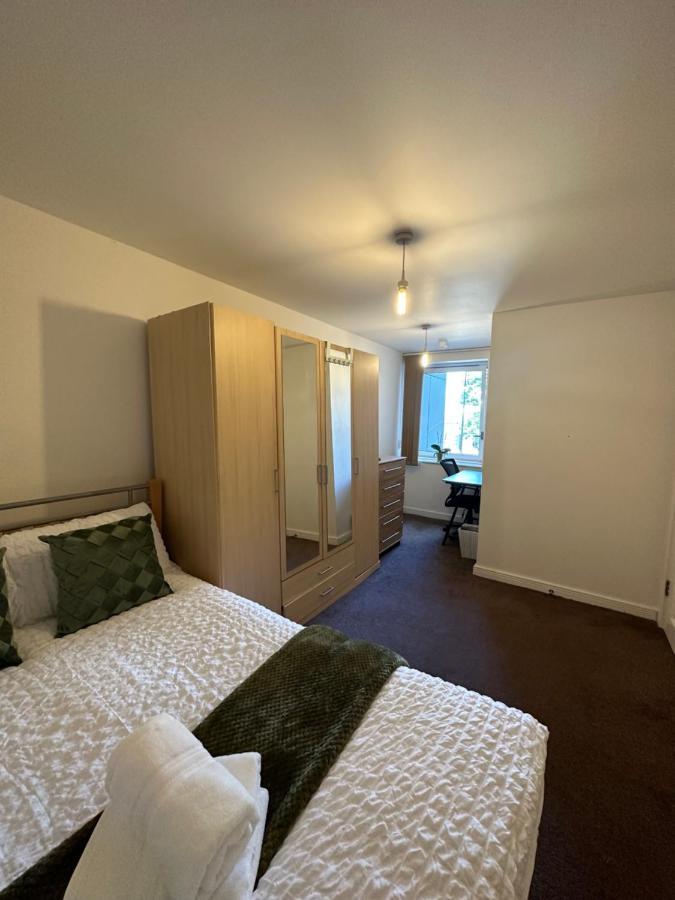 New Build 2 Bedroom With 2 Bath In Londyn Zewnętrze zdjęcie