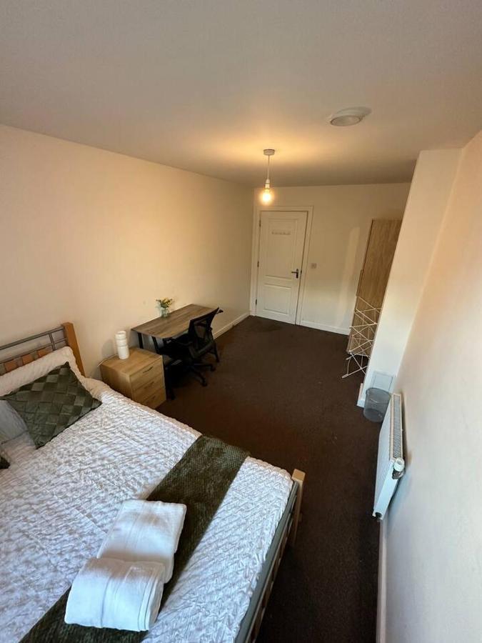 New Build 2 Bedroom With 2 Bath In Londyn Zewnętrze zdjęcie