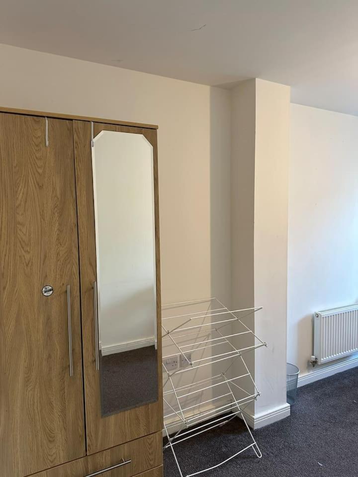New Build 2 Bedroom With 2 Bath In Londyn Zewnętrze zdjęcie